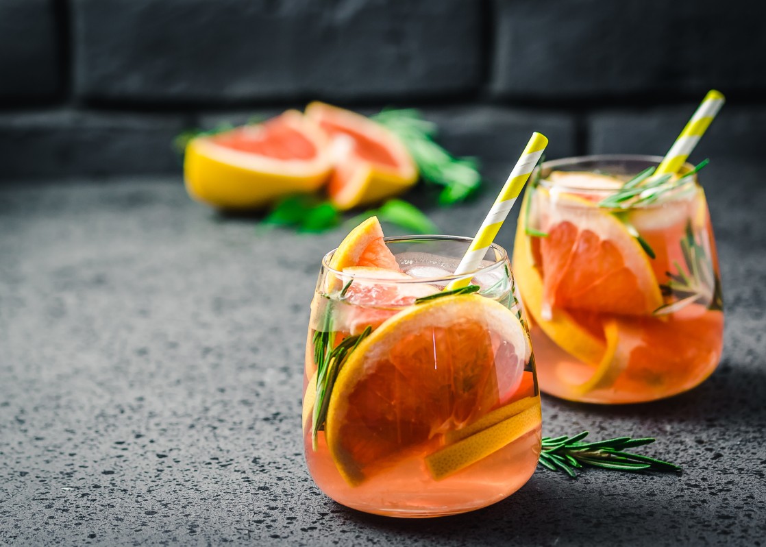 Cocktails & Mocktails